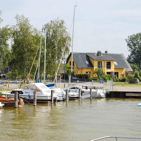 Am Saaler Bodden 펜션 *